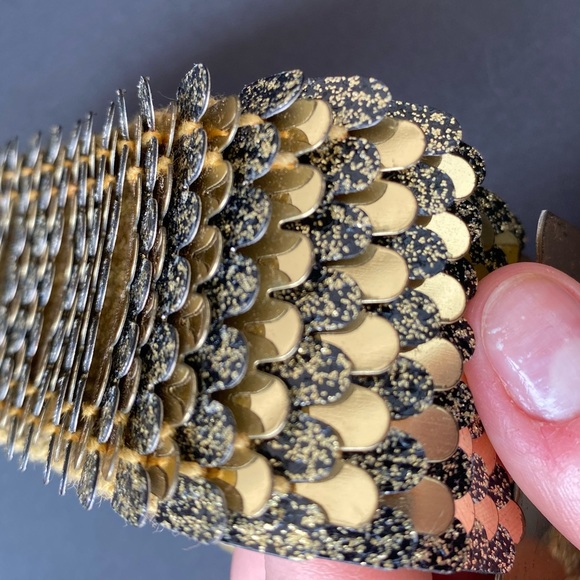 Vintage Gold Stretch Belt - Picture 7 of 13